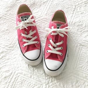 SOLD Converse tennis shoes